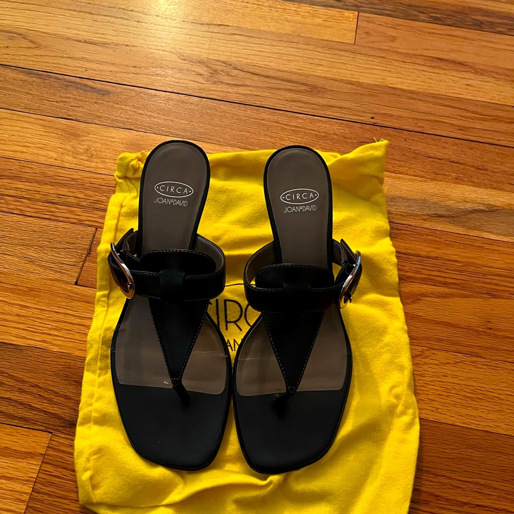 Like new Joan& David sandals